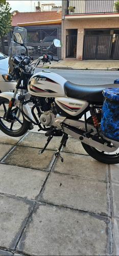 Vendo Bajaj Boxer 150cc Año 2023 Primer Dueño Con 3.000km