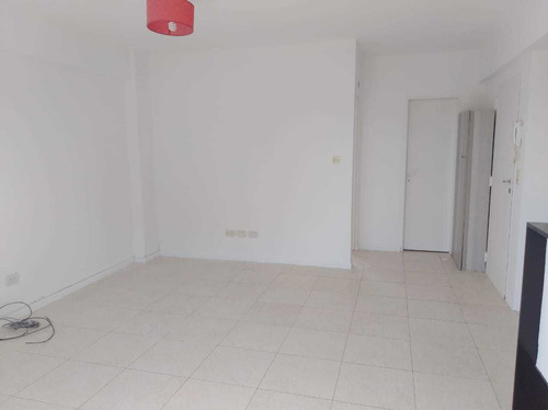 Palacios Nº 1114, 3º A, Victoria, (venta Con Rentas)