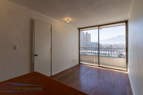 Excelente Departamento 2d 1b Frente Estación Metro Ñuble