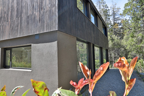 Oportunidad: Casa Nueva Moderna En Venta Bariloche Km 6, Barrio Cerrado Altos De Quinchahuala