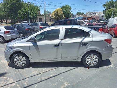 Imagen 4 de 16 de Chevrolet Prisma 2013 1.4 Lt 98cv