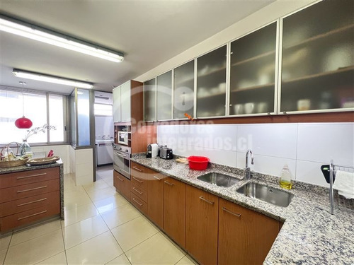 Imagen 13 de 30 de Departamento En Venta De 3 Dorm. En Vitacura