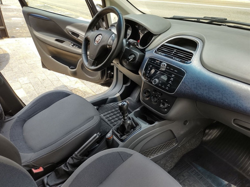 Fiat Punto 1.4 Attractive 8v 2013