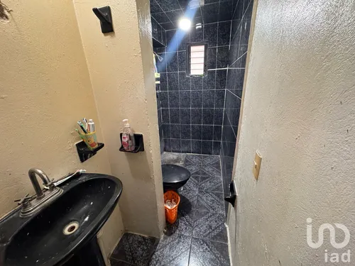 Venta Casa 5 Ambientes Metropolitana Tercera Sección