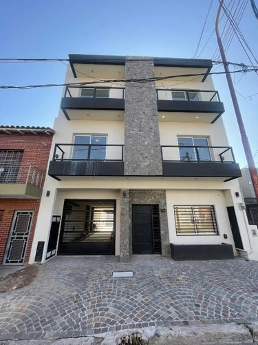 Departamento A Estrenar De 2 Ambientes Tipo Dúplex En Venta Bernal Oeste