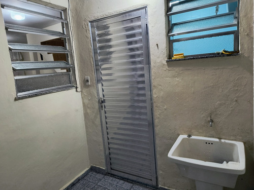 Alugo Casa Duplex Com 3 Quartos Em Ibicuí, Mangaratiba (na Rua Da Praia Principal)