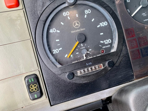 Caminhão Mb 710 Top !!