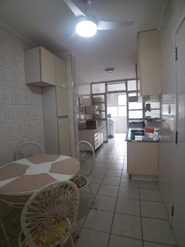Imagem 13 de 26 de Imóvel Frente Praia Das Pitangueiras, Bem Localizado. (aceita 50% De Entrada, E Parcelamento Em 6x) - Ap05383 - 68574826