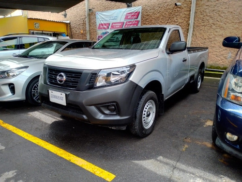Imagen 1 de 8 de Nissan Np300 2020 2.5 Pick-up Dh Aa Pack Seg Mt