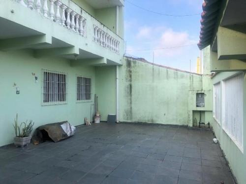 Imagem 8 de 14 de Casa Perto Da Praia Com Piscina, 3 Dormitórios