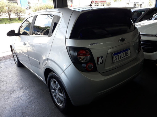 Imagem 3 de 9 de Sonic Hb Lt 1.6 16v Flexpower 5p Aut.