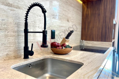 Departamento En Venta En Tulum, Quintana Roo. 1 Recámara, Terraza Y Amenidades.