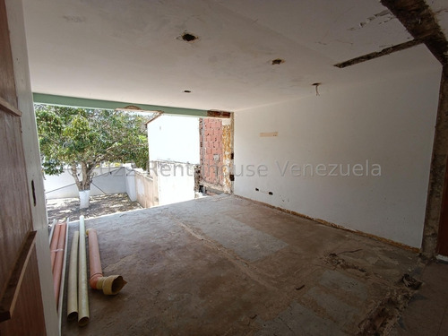 Imagen 19 de 24 de Mahiyer Rondon Vende Casa En El Cafetal Mls #22-25448
