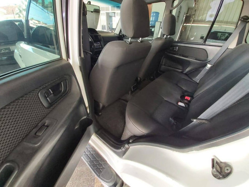 Imagem 8 de 15 de Mitsubishi Pajero Tr4 2.0 4x4 16v 140cv Flex 4p Automático