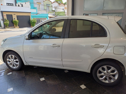 Nissan March 1.6 16v Sv 5p