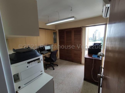 Imagen 14 de 30 de Exclusivo Apartamento En Venta, Al Este De Barquisimeto, Piscina, Moderno, Inf 0424-5337900, Mls # 22-6750 Nds 20/04