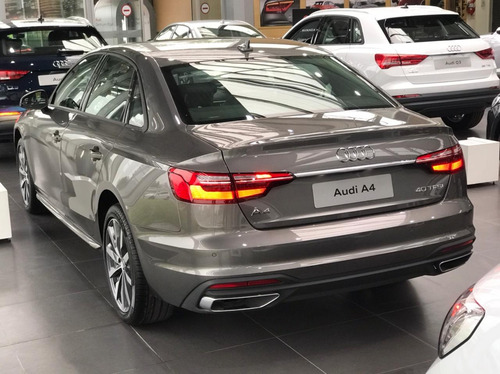 Imagen 2 de 6 de Audi A4 2020 2.0 40 Tfsi Front