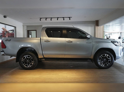 Imagem 5 de 15 de Toyota Hilux 2.8 D-4d Turbo Diesel Cd Srv 4x4 Automático