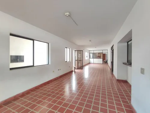 Edificio En Arriendo En Latino. Cod A22136