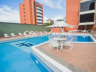 Hotel y resort en venta