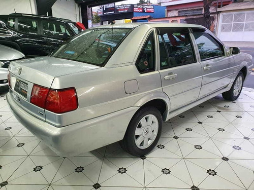 Volkswagen - Santana 1.8 2000
