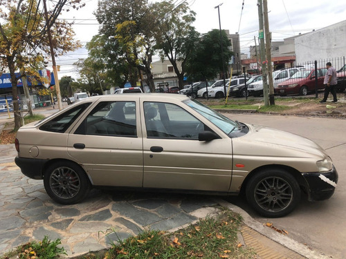 Imagen 3 de 11 de Ford Escort 1.6 Lx