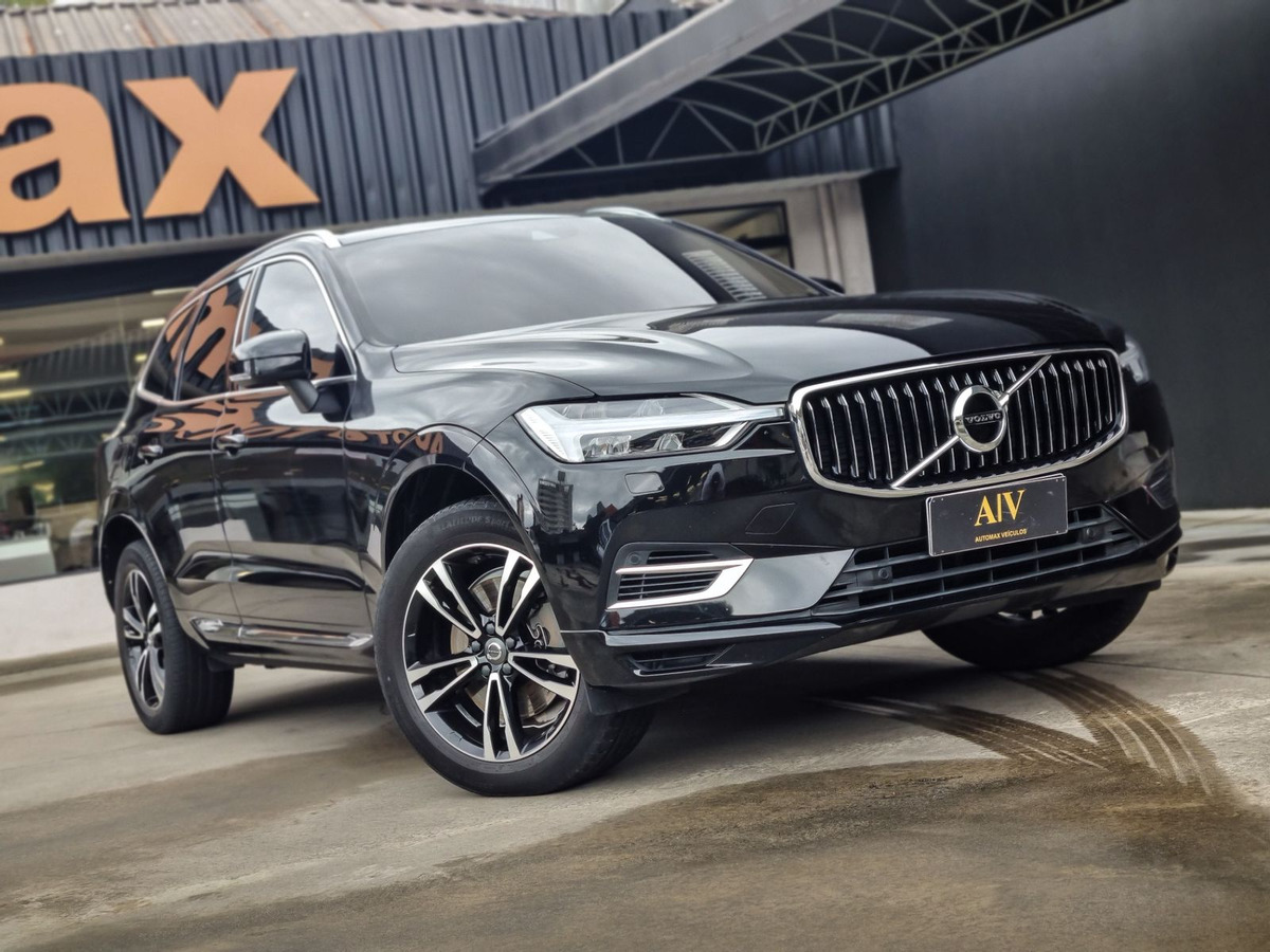 Volvo XC60 60 T-8 HÍBRIDO MOMENTUM 2.0 5p