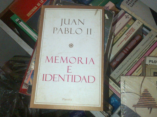 San Juan Pablo 2, Identidad Y Memoria. Planeta