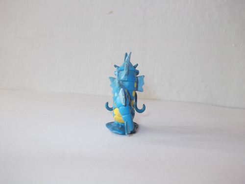 Gyarados Pokémon Figura Tomy (Usado)