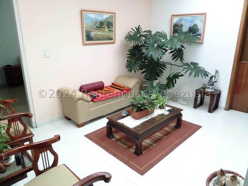 Espectacular Ph En Venta En Hermoso Edificio De Los Chaguaramos Mls#25-10496 - Jca