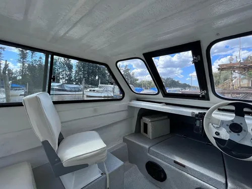 Aramendi Tracker Cabinado 620 Mercury 90 Hp 4 Tiempos