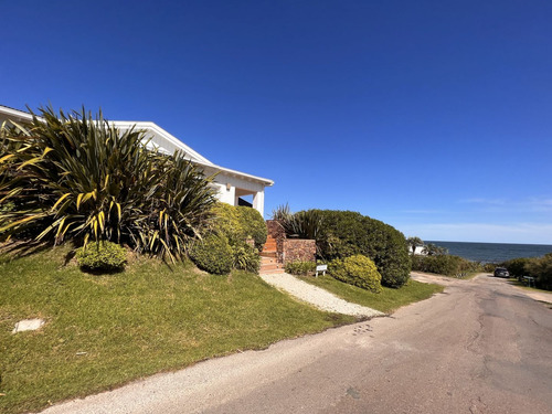 Casa En Alquiler Por Temporada De 4 Dormitorios En José Ignacio (ref: Est-666)