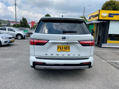Toyota Sequoia 3.4 V6 Capstone