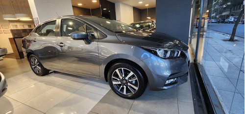 Imagen 12 de 25 de Nissan Versa Exclusive (c)
