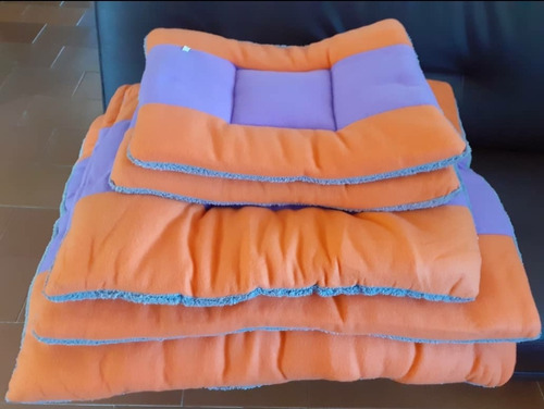 Imagen 1 de 3 de Cama Acolchada Para Mascotas