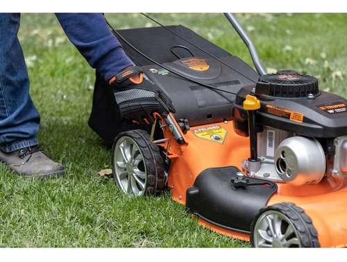 Podadora de césped a nafta Truper P-418 color naranja con potencia de 4hp