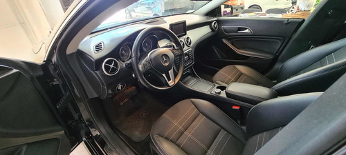 Imagen 6 de 12 de Mercedes-benz Clase Cla 2013 1.6 Cla200 Coupe Urban 156cv At