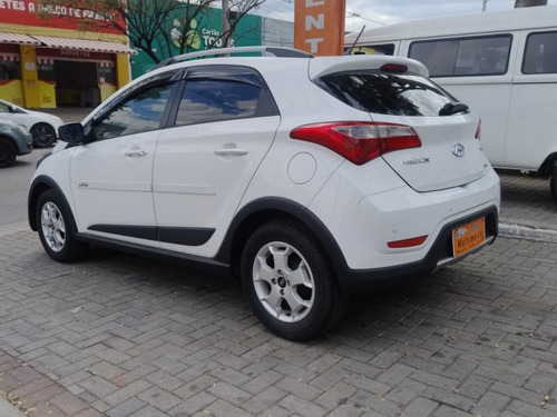 Hyundai HB20X HB20X 1.6 16V STYLE FLEX 4P AUTOMÁTICO