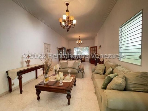 Imagen 3 de 13 de Casa Ubicada En Zarabon, Muy Bien Distribuida En Una Superficie De 2.286mts3, Con Muy Buenos Acabados. #22-15286.