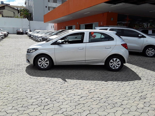 Imagem 9 de 10 de Chevrolet Onix 1.0 Mpfi Lt 8v Flex 4p Manual
