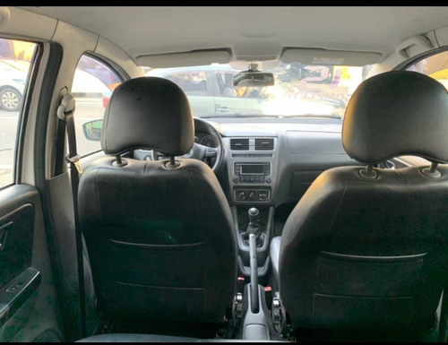 Volkswagen Spacefox 1.6 Msi Comfortline 8v Flex 4p Manual