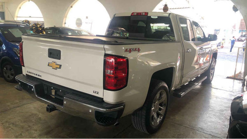 Imagen 5 de 15 de Chevrolet Cheyenne 2015 4p Ltz Doble Cab V8/5.3 Aut 4x4