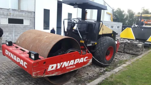 Vibrocompactador Dynapac Ca250 -vibromanual -bomag Bw120