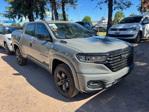 RAM Rampage 2.0 Laramie Night Edition Gme At9 4X4