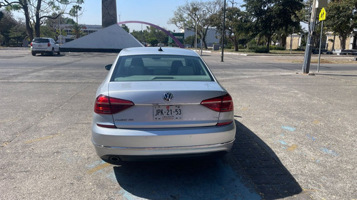 Volkswagen Passat SEL Highline