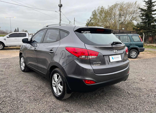 Imagen 9 de 11 de Hyundai Tucson 2.0 Gl 5mt 2wd
