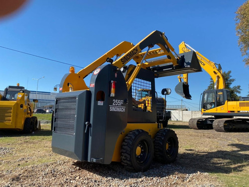 Minicargadora 50hp - Sinomach 255f - Abierta
