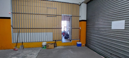 Imagen 6 de 11 de Venta. Local Comercial En Esquina. Zona La Tablada. Consulte.