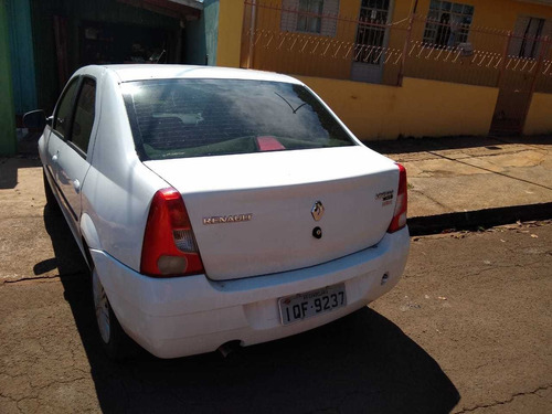 Renault Logan 2010 1.0 16v Expression Hi-flex 4p