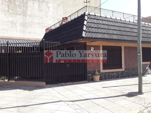 Casa En Venta En Caseros